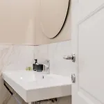 La Konukevi Tivoli